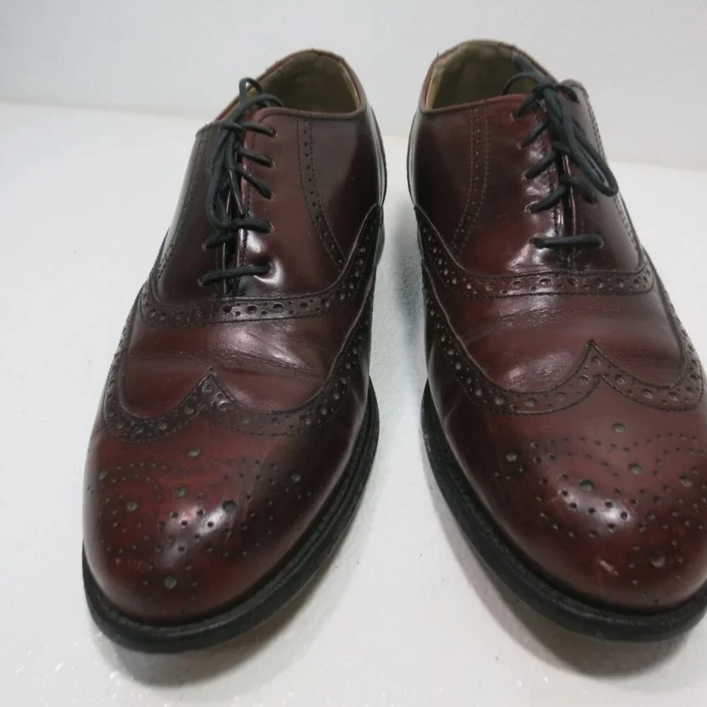 Thom McAn Brogue Leather Wingtip Derby Dress Shoes Men's Footwear Sz 9.5 W